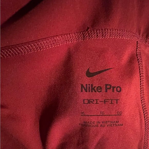 Nike work out leggings for women size XL in red - Picture 6 of 6